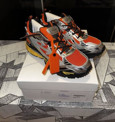 Off-white Be Right Back Silver Red