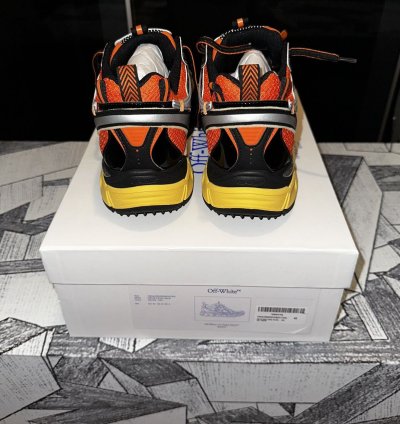 Off-white Be Right Back Silver Red