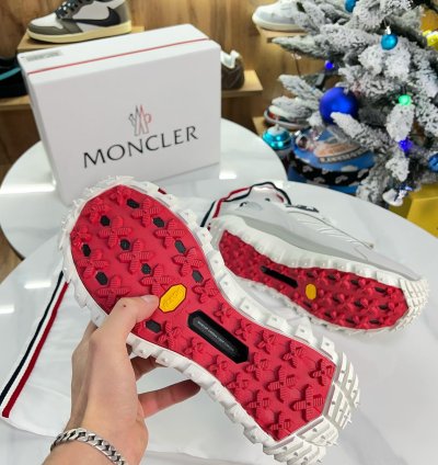 Moncler Trailgrip Gtx Silver White