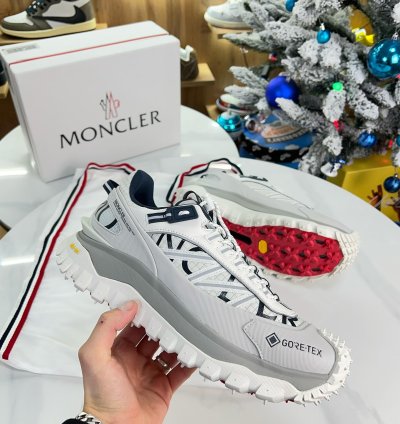 Moncler Trailgrip Gtx Silver White
