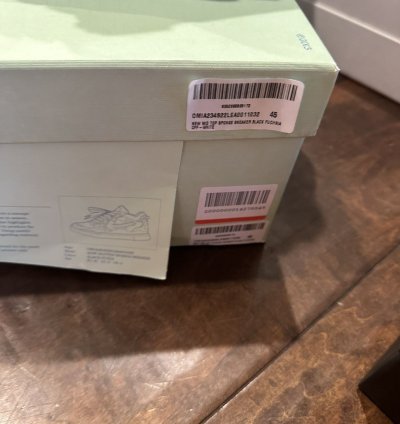Off-white Mid Top Sponge Sneaker Black Fuschia 46