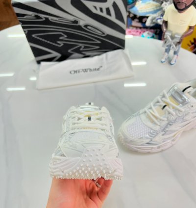 Off-white Be Right Back White