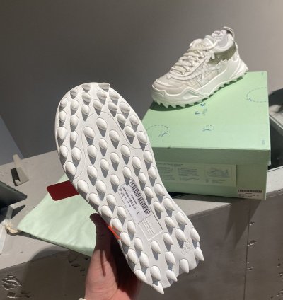 Off-white Odsy Sneaker