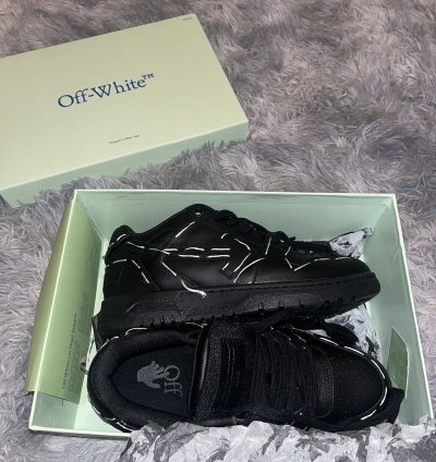 Off-white Out Of Office