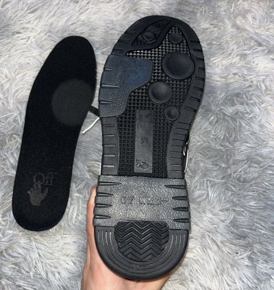 Off-white Out Of Office