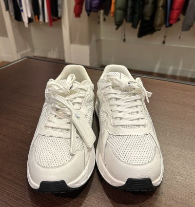 Off-white Runner Low Top