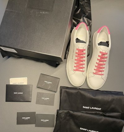 Rare Brand New Limited Edition Andy Runway Leather Sneakers