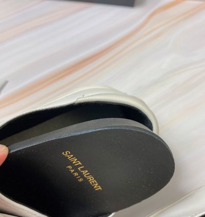 Saint Laurent Bedford
