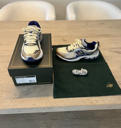 price Firm Ald New Balance 860v2 - Blue - Size 9 5