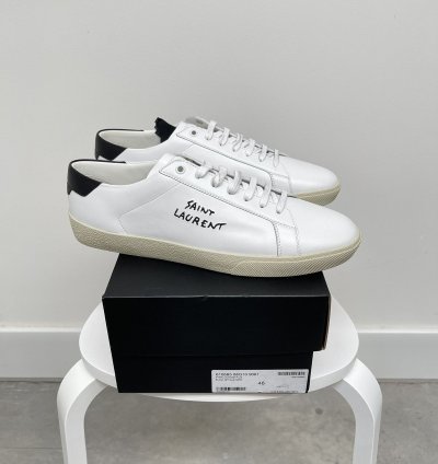Saint Laurent Signa Low Top Sneakers