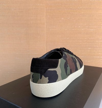 Signature Low Top Sneakers In Camo