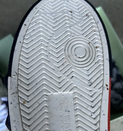 Size 9 Off-white Vulc Floating Arrow Low Size 42 Ds