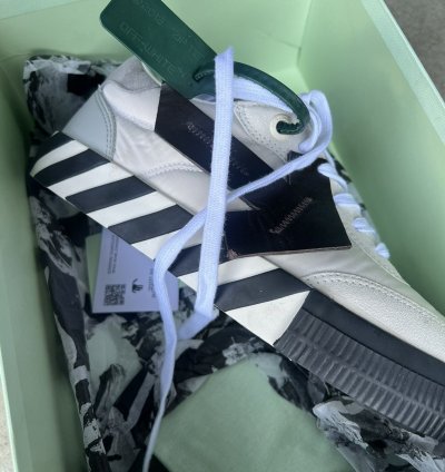 Size 9 Off-white Vulc Floating Arrow Low Size 42 Ds