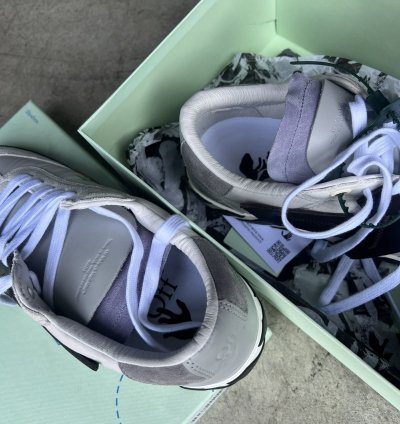 Size 9 Off-white Vulc Floating Arrow Low Size 42 Ds