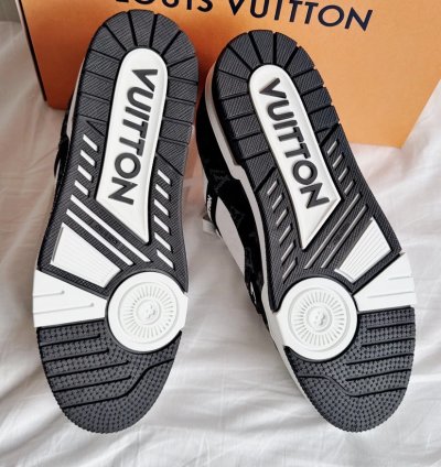 Lv Trainer Sneaker black White Monogram