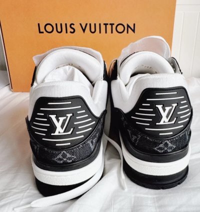 Lv Trainer Sneaker black White Monogram