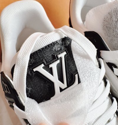 Lv Trainer Sneaker black White Monogram