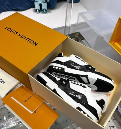 Lv Trainer Sneaker black White Monogram