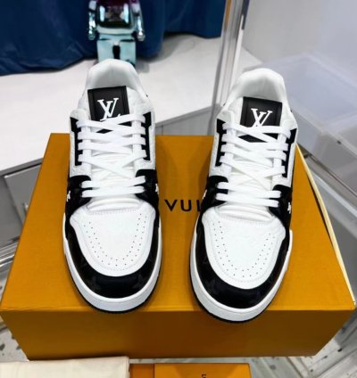 Lv Trainer Sneaker black White Monogram