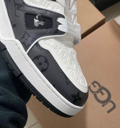 Lv Trainer Sneaker black White Monogram