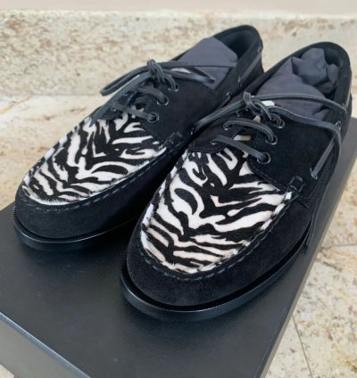 Suede Deck Loafers In Black With Zebra Color