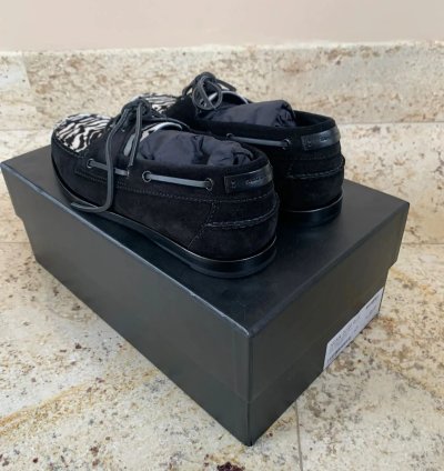 Suede Deck Loafers In Black With Zebra Color