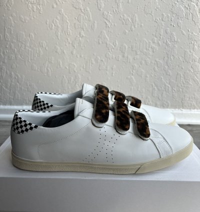Triomphe Low Sneaker Scratch