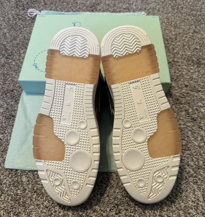 Us 11 Off-white Out Of Office Crocodile Print Specials Grey