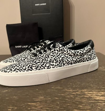Venice Lace Up Sneakers In Black White