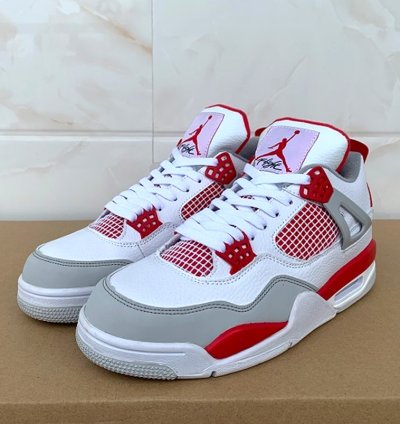 Nike Sb X Jordan 4 Varsity White Fire Red