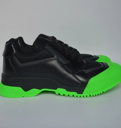 15 Contrast Dipped Front Sneakers