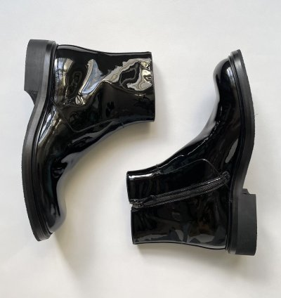 19 Square Toe Leather Boots