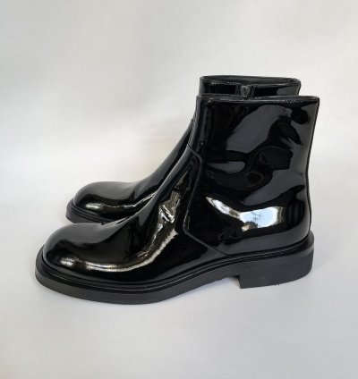 19 Square Toe Leather Boots