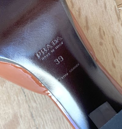 1999 Vintage Prada Heels