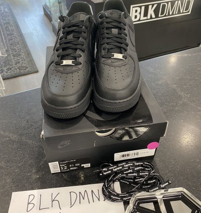 Air Force 1 Low Black Supreme Sz 12