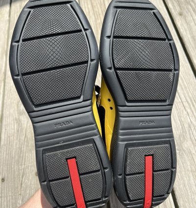 Americas Cup Yellow Patent Size 9 5