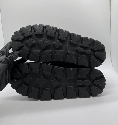 Aw22 Shearling Boots