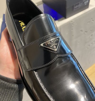 Bnwt Prada Loafer Mokassins Triangolo-logo Leather
