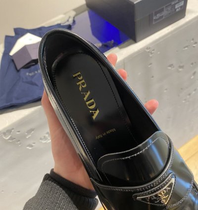 Bnwt Prada Loafer Mokassins Triangolo-logo Leather