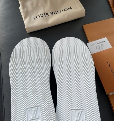 Brand New Limited Edition Lv Monogram Beverly Hills Sneakers