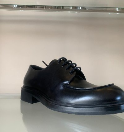 Brushed Leather Derby In Black