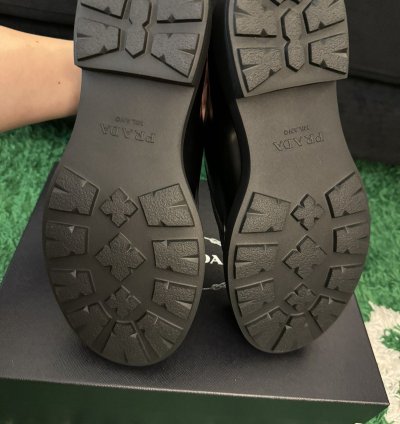 Diapason Opaque Brushed Leather Lace-up Shoes
