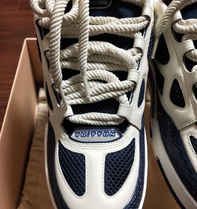 Flower Detail Skate Sneaker