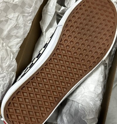 Fw22 - Swarovski Vans