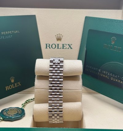 Rolex Datejust 31 New 2025 Pink Diamond Dial Scattered Diamond Bezel Stainless Steel Jubilee