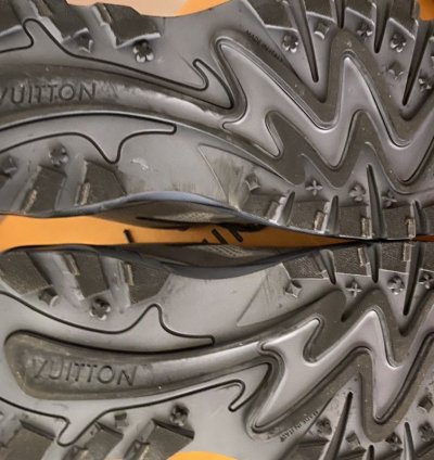 Last Drop Louis Vuitton Tativ Sneakers