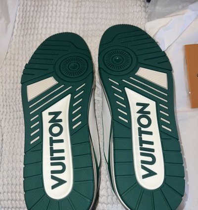 Louis Vuitton - Lv Trainer Sneaker Low White Green Original