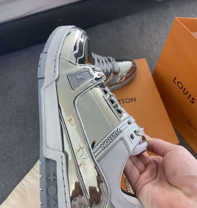 Louis Vuitton Argent Chrome Sneaker
