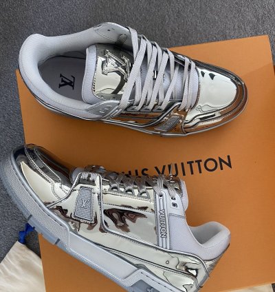 Louis Vuitton Argent Chrome Sneaker