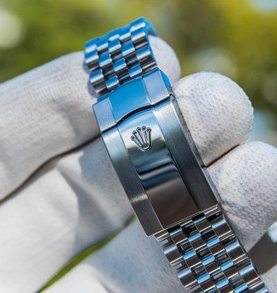 Rolex Datejust 36 126234 - Bright Blue Diamond Set Dial - Jubilee Bracelet